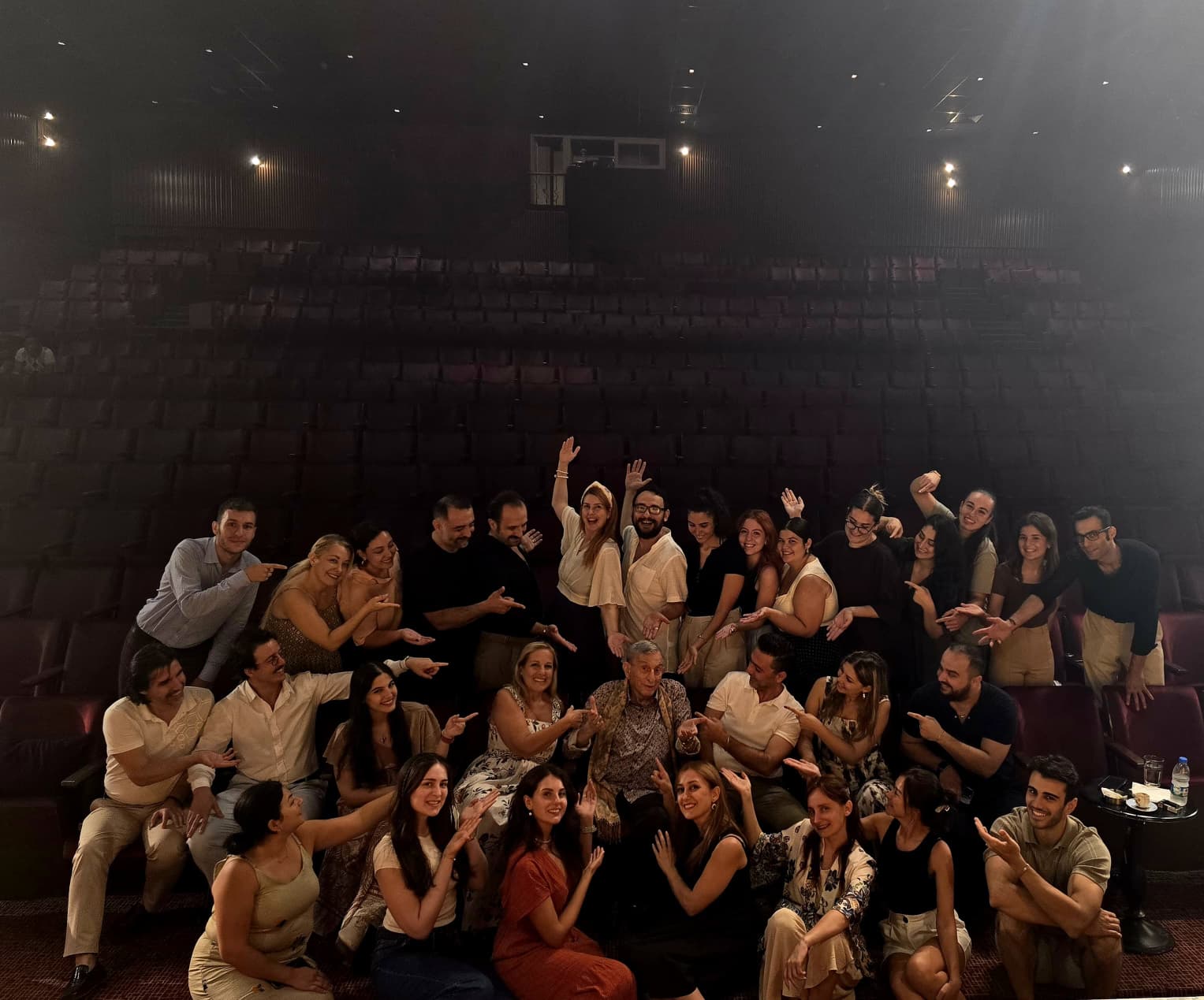 Sahne Tozu | Haber - HALDUN DORMEN’İN SON PRODÜKSİYONU, SAHNE TOZU TİYATROSU’NDA YAŞAMAYA DEVAM EDİYOR